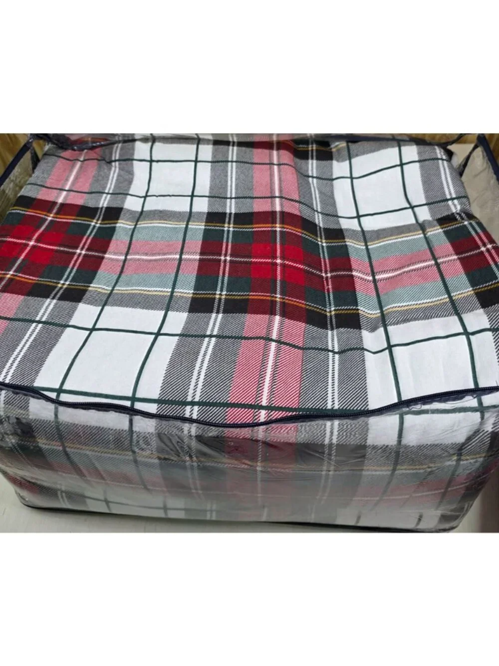 Brooks Brothers Queen 5pack Cotton Flannel Comforter Set with Decorative Pillows